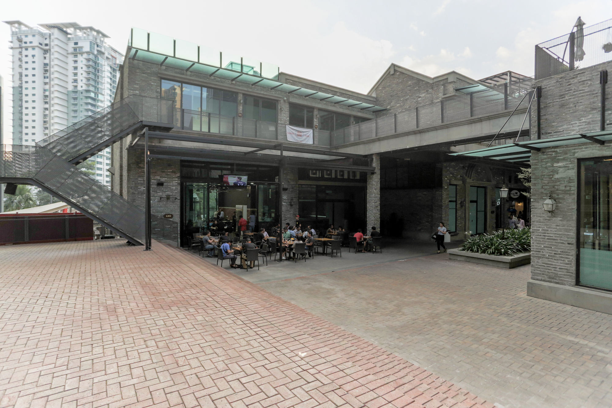 The 12 Suites @ Empire Damansara 페탈링자야 외부 사진