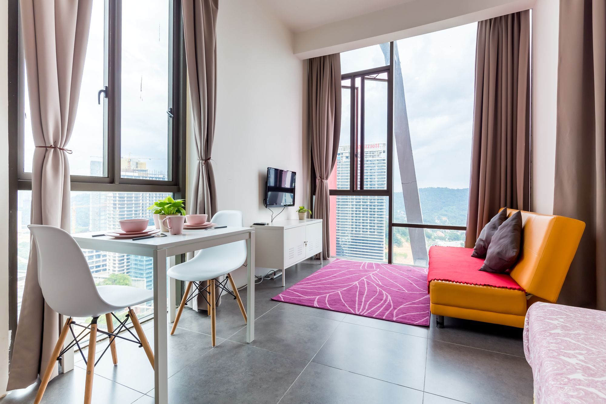 The 12 Suites @ Empire Damansara 페탈링자야 외부 사진